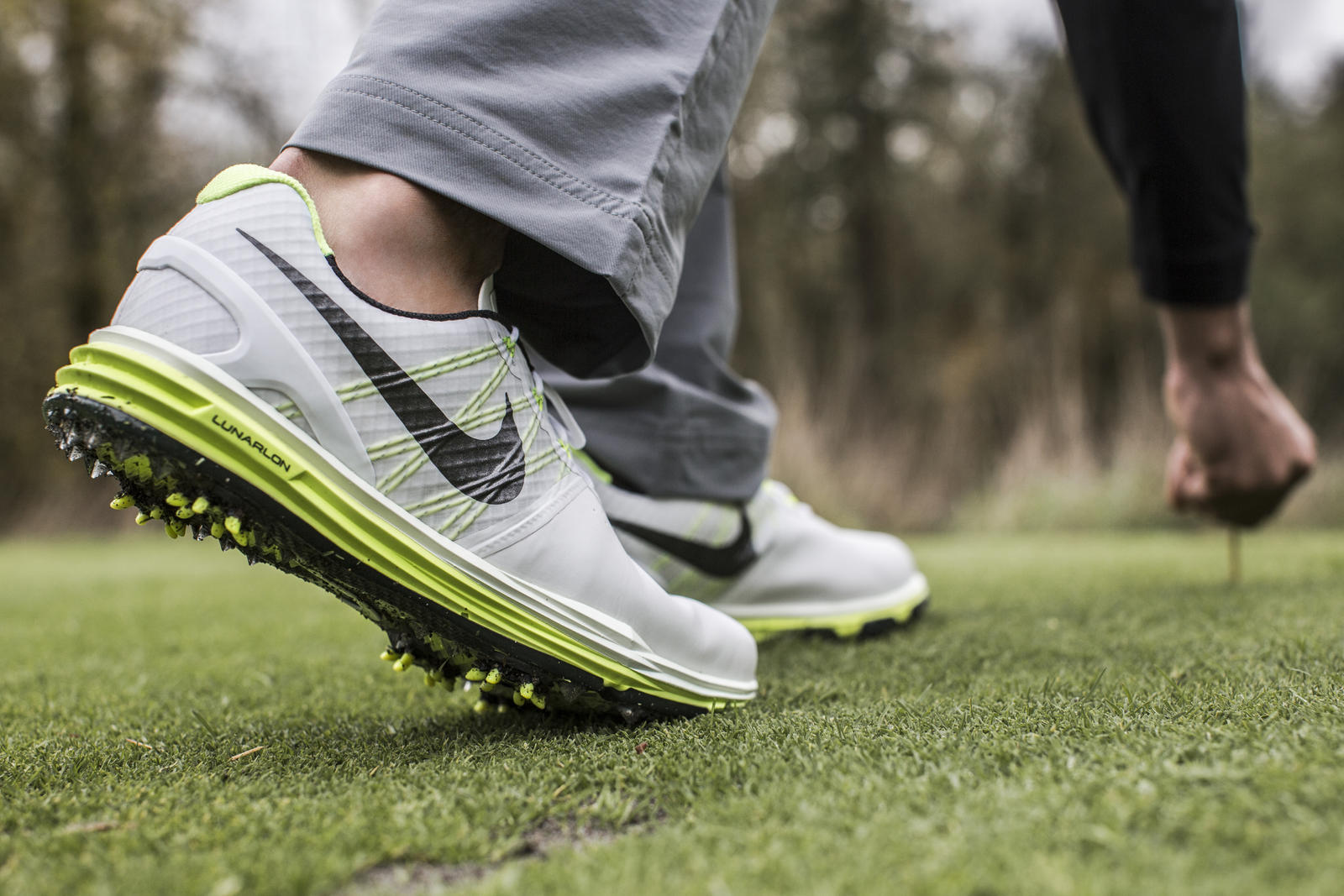 Найк гольф. Nike Golf. Nike Golf Shoes. Nike Lunar 3. Гольфы найк.